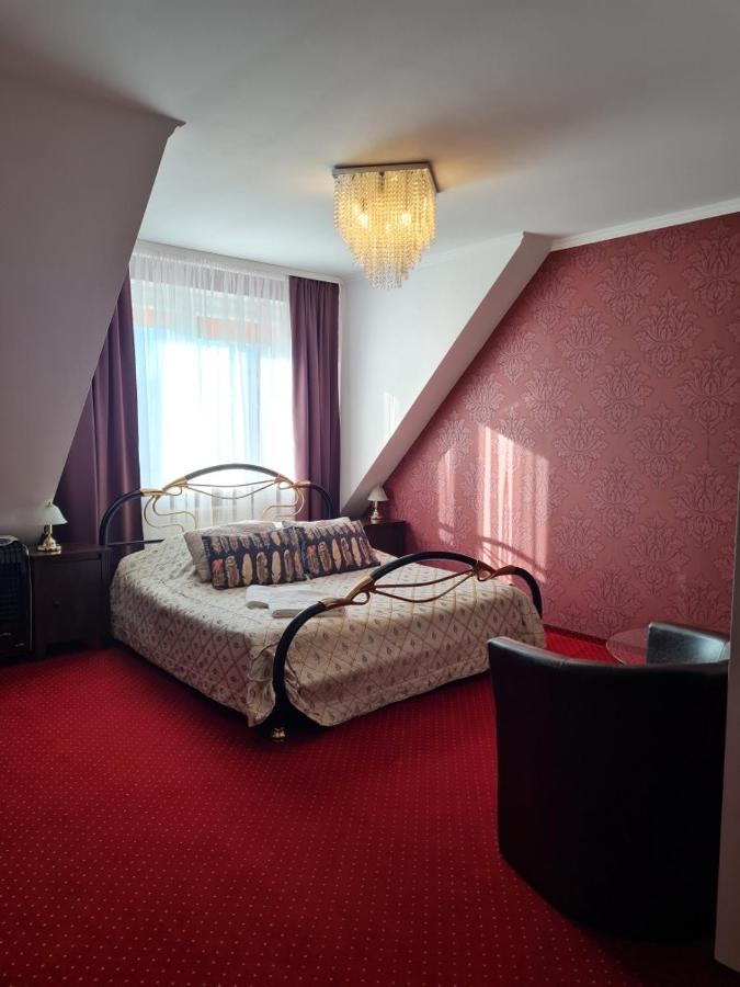 "Arkadia" Bed & Breakfast Остролека Екстериор снимка