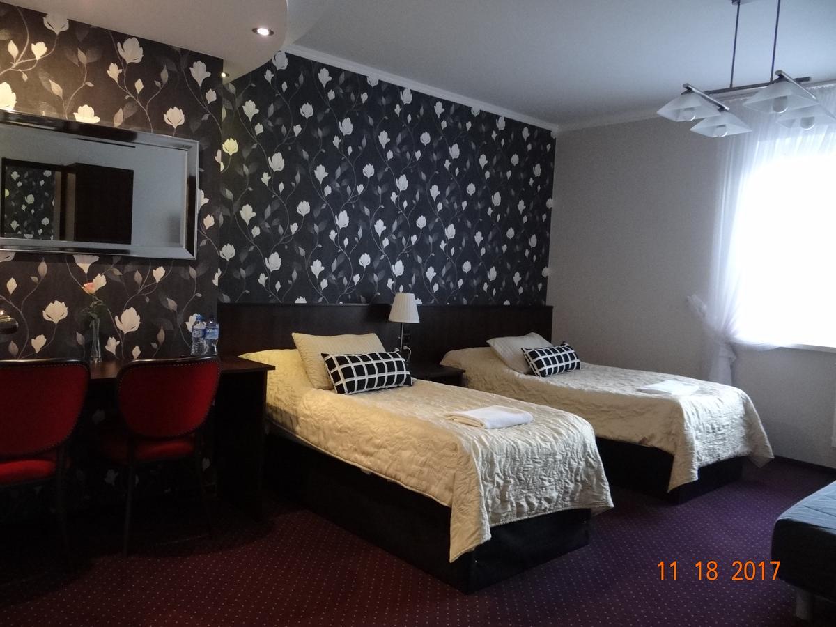 "Arkadia" Bed & Breakfast Остролека Екстериор снимка