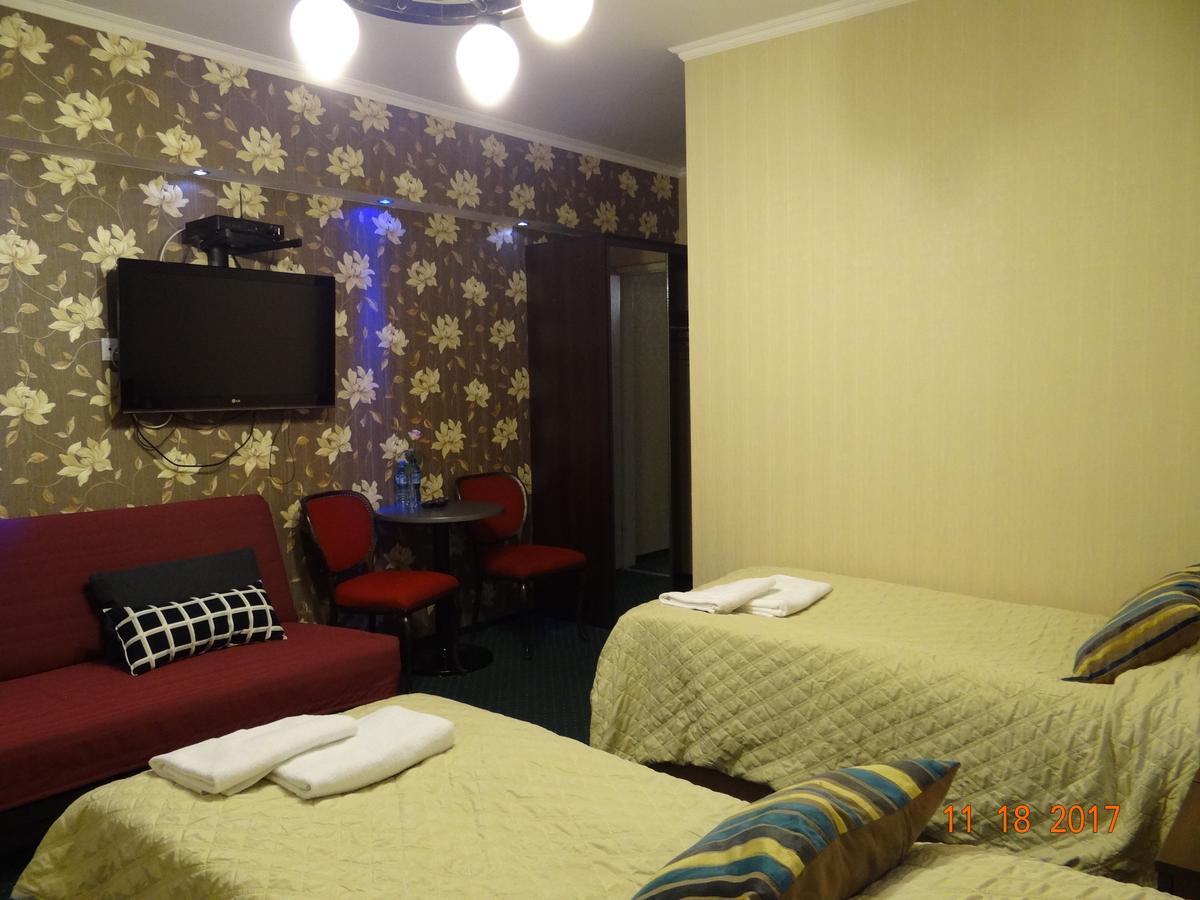 "Arkadia" Bed & Breakfast Остролека Екстериор снимка