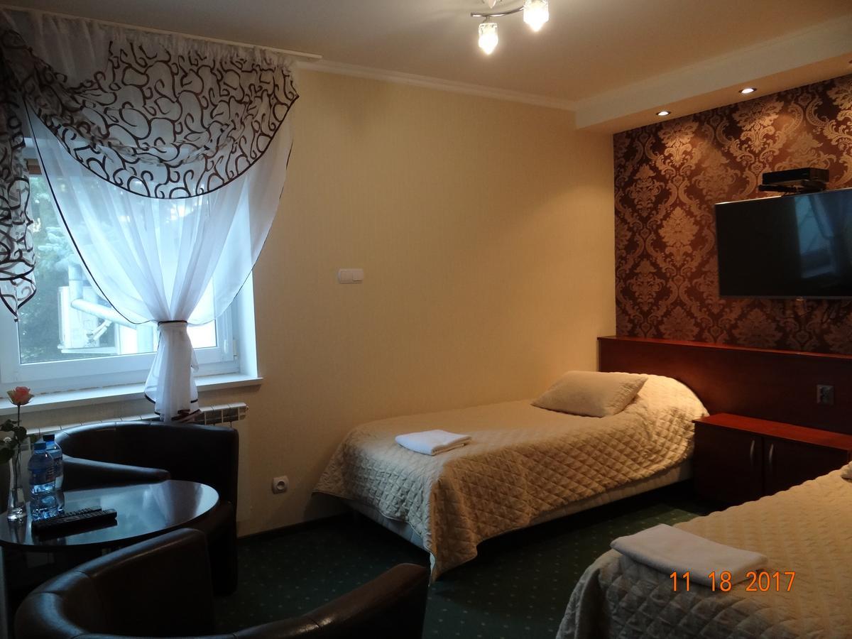 "Arkadia" Bed & Breakfast Остролека Екстериор снимка