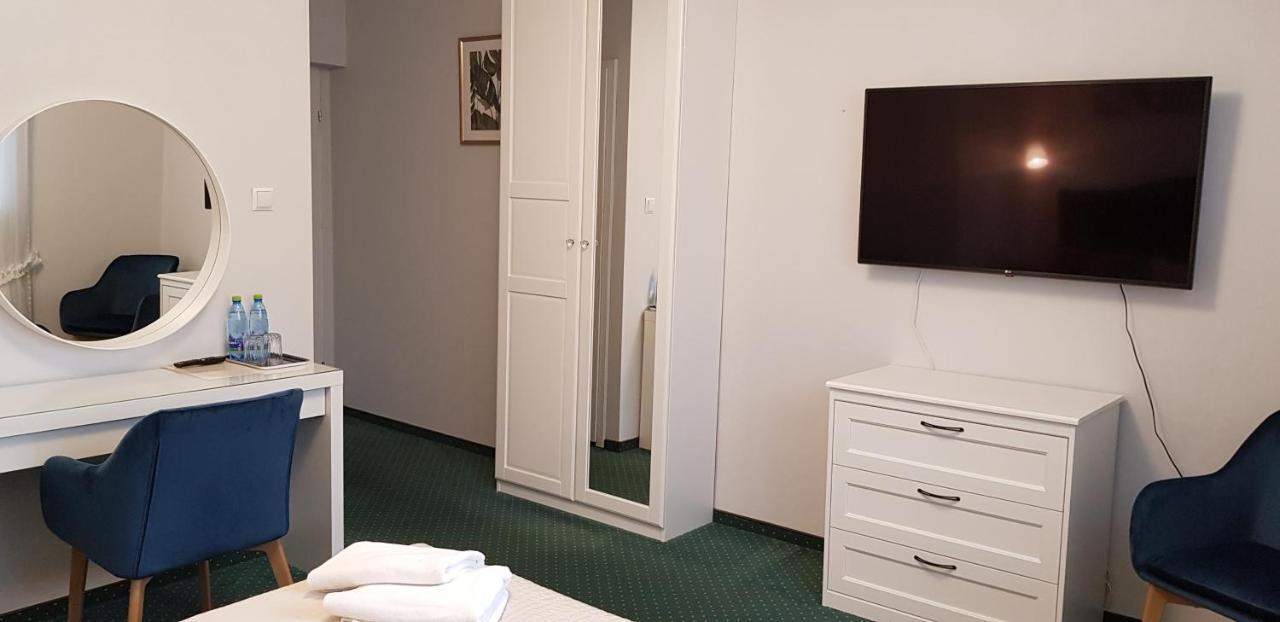 "Arkadia" Bed & Breakfast Остролека Екстериор снимка